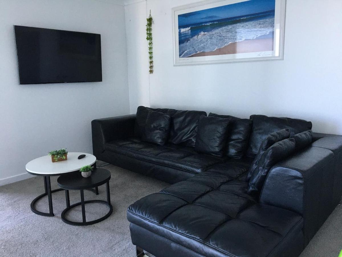 Three-Bedroom Apartment With Amazing View Near Surfers Paradise Gold Coast Esterno foto