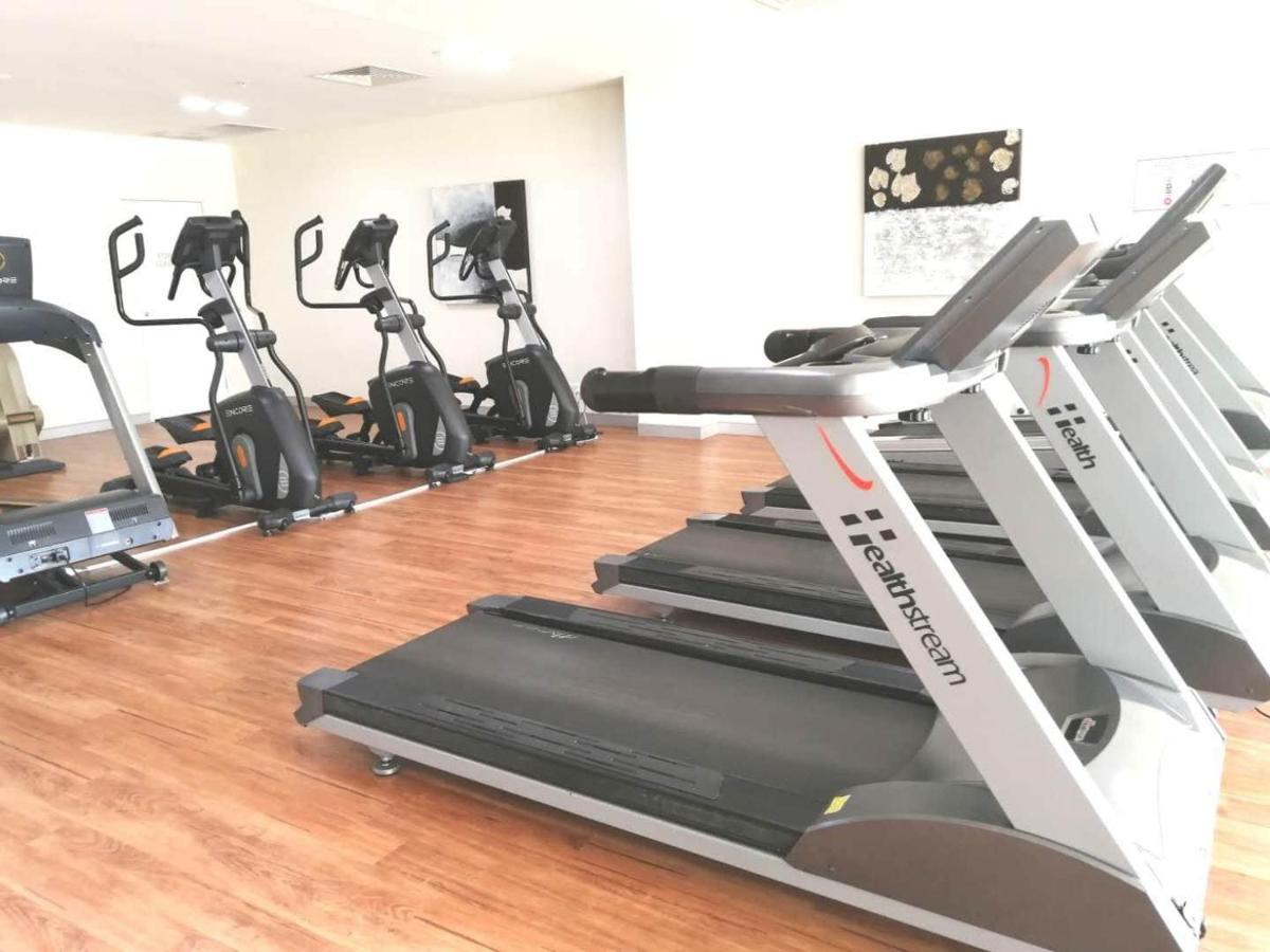 Three-Bedroom Apartment With Amazing View Near Surfers Paradise Gold Coast Esterno foto
